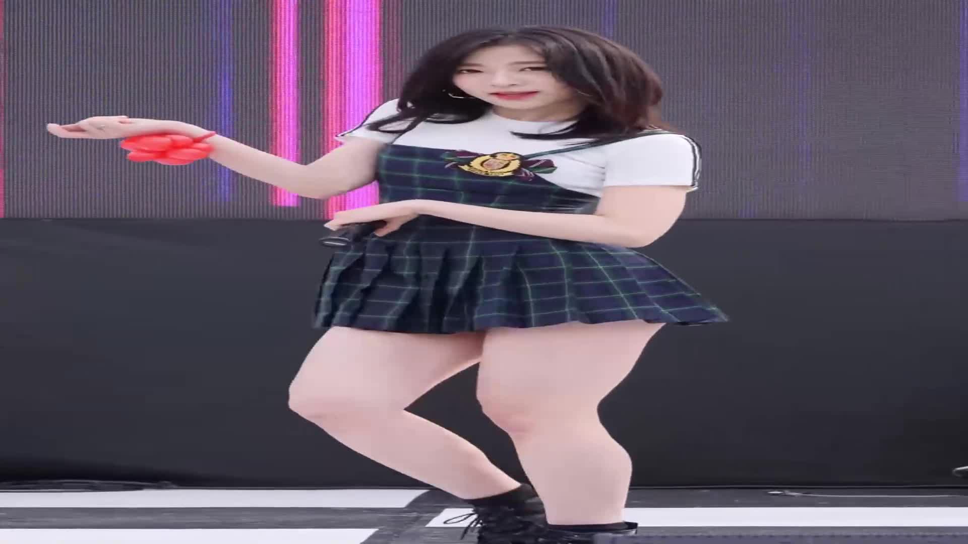 女神 #性感可爱 #火辣身材 #甜美女孩 #气质女神 #大长腿