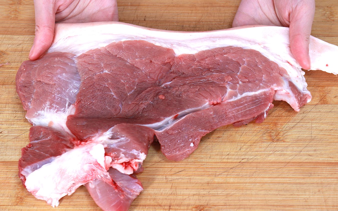 保存猪肉,直接放冰箱就错了,难怪猪肉又柴又难吃,教你正确方法