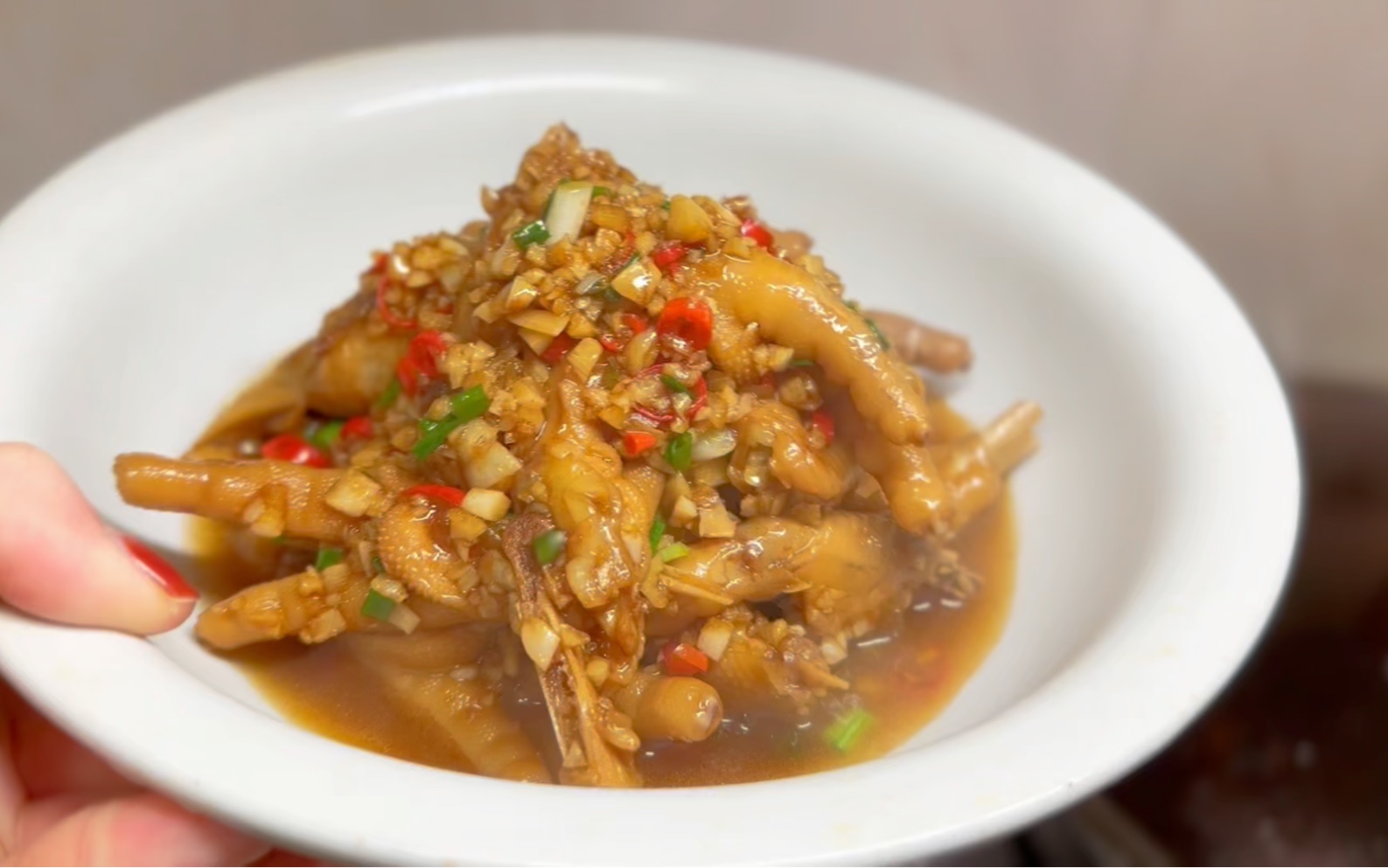 蒜蓉鸡爪～好吃到停不下来～真的绝啦～做法太简单～喜欢吃鸡爪的一定