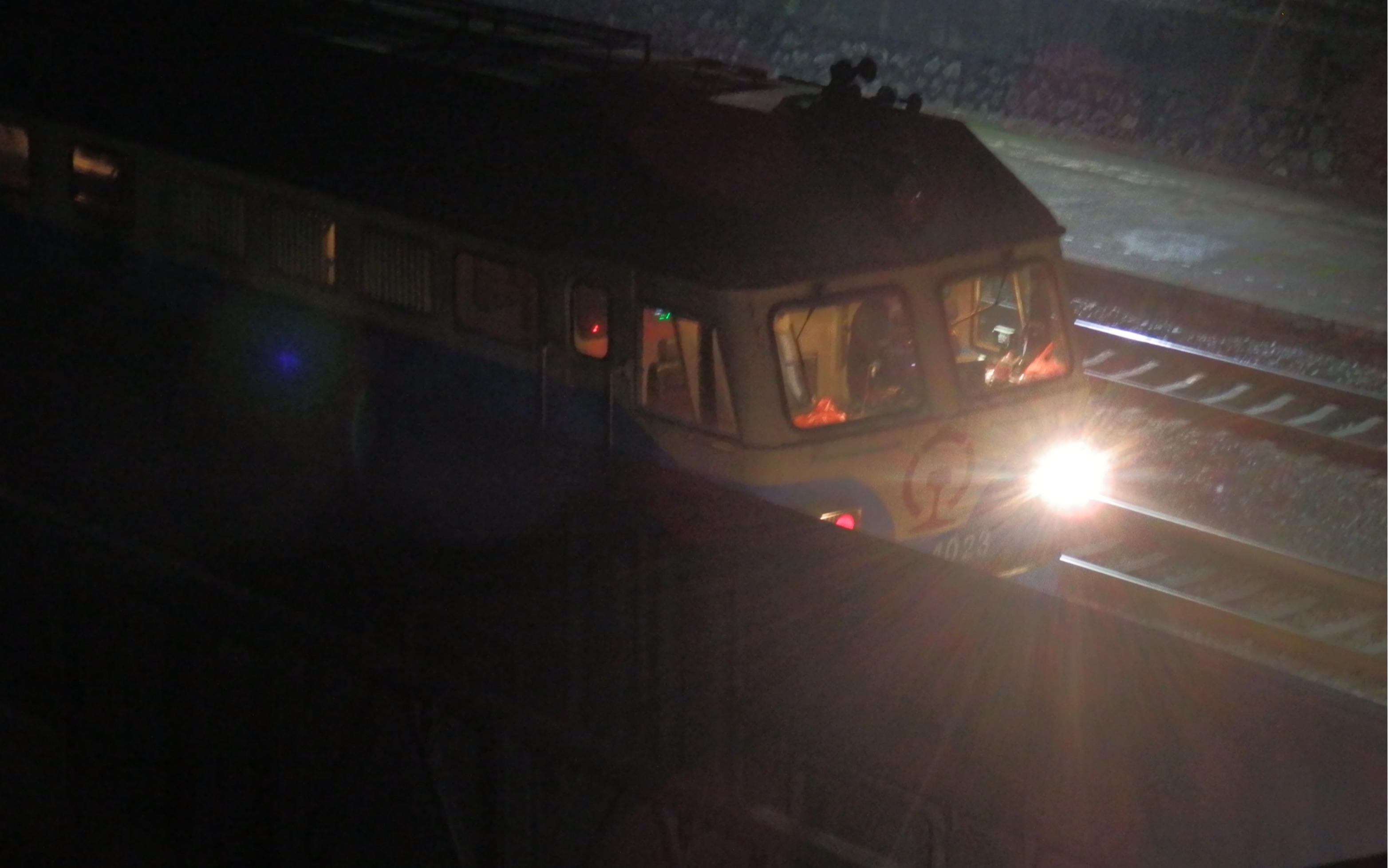 df4d-4023东安站停车柴油机怠速声浪纯享