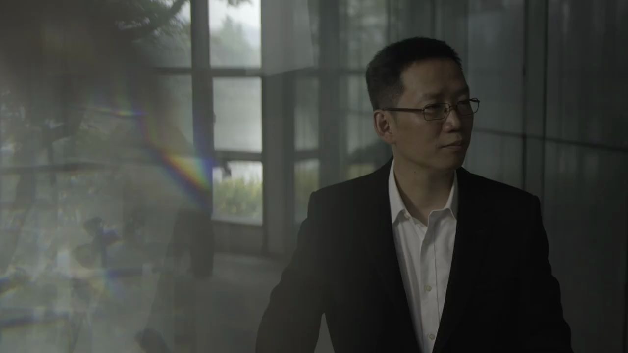 [图]【EP04】吴晓波应对分不清的机会与毒药 贾樟柯《我们的时代 十年敢想录》