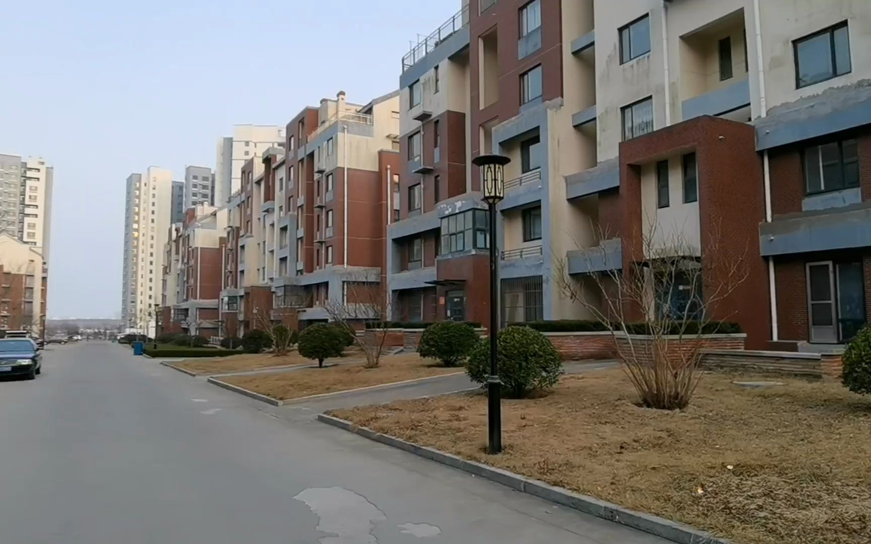 乳山银滩海郡小区,出东大门就是潮汐湖湿地公园