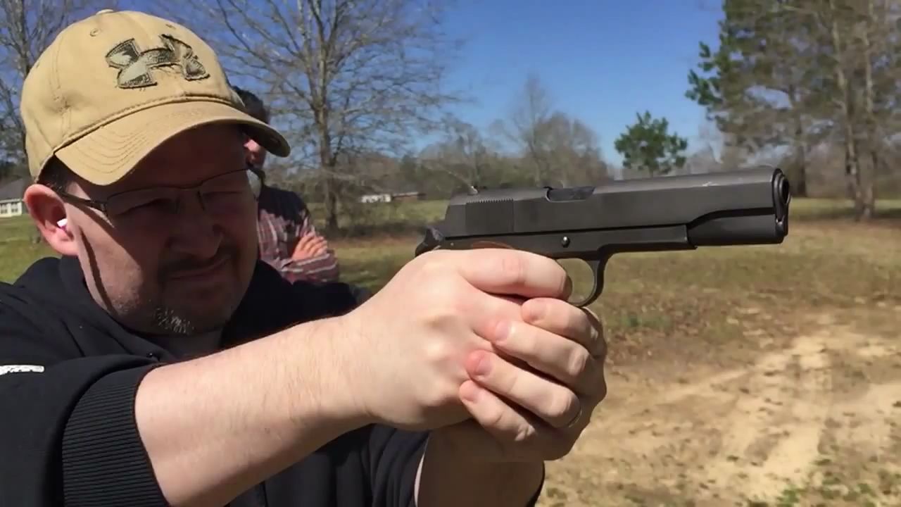 美国m1911a1手枪射击
