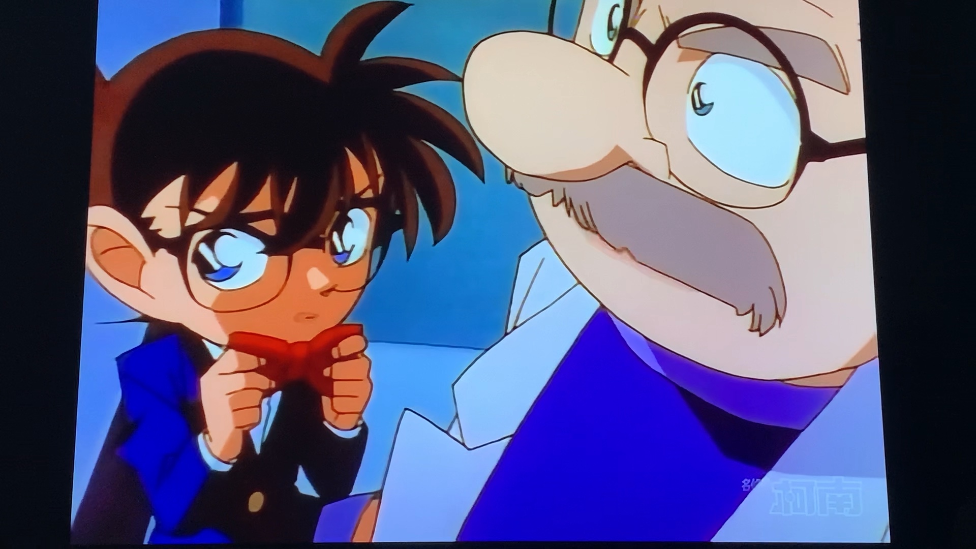 37岁的金田一只能到旅行社当小职员柯南