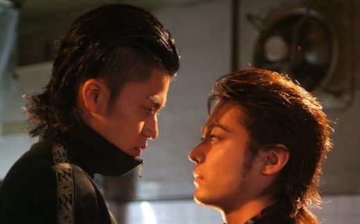 《热血高校》 小栗旬与山田孝之不可告人的暧昧~(想看纯热血打斗的小