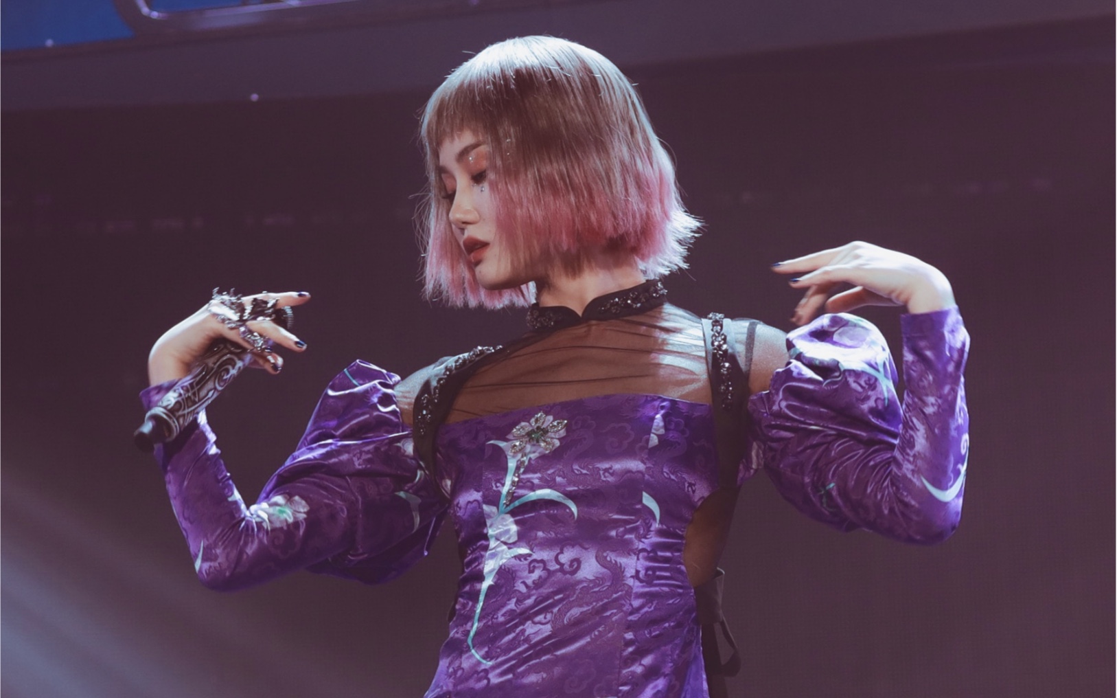 2021717黄龄演唱会现场来自摄像机视角上海场惊鸿一面