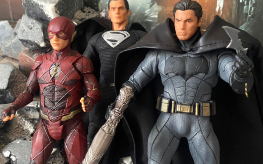 蚂蚁再不努力,要输老麦了?mezco正义联盟三人套