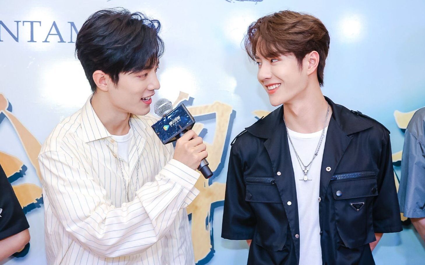 【博君一肖】【恋爱循环】超甜的动图合集,哥哥1005生贺