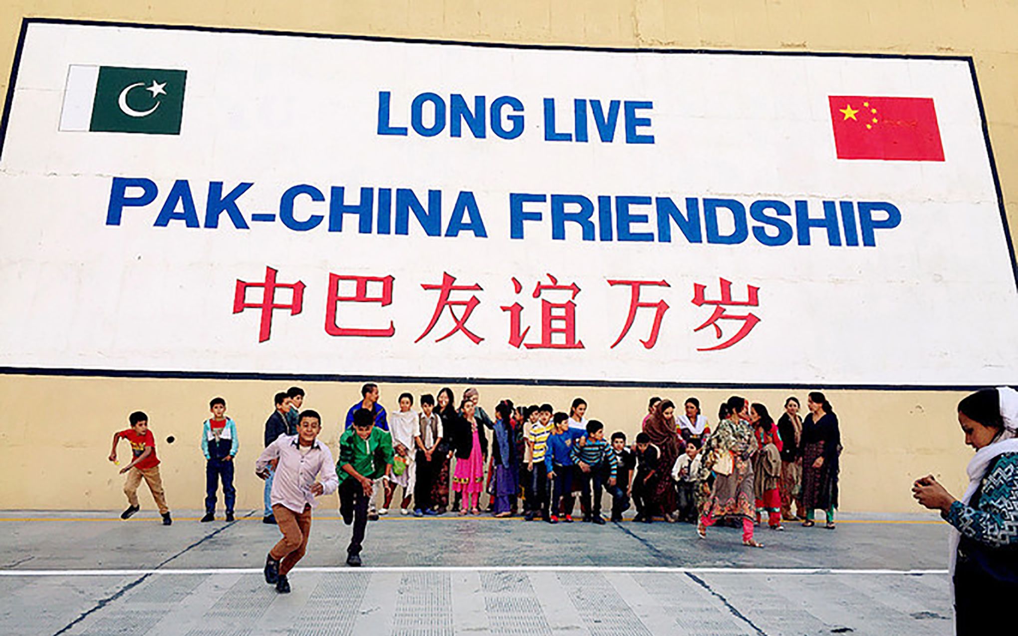 为什么中国和巴基斯坦是铁哥们,外网评论亮了!