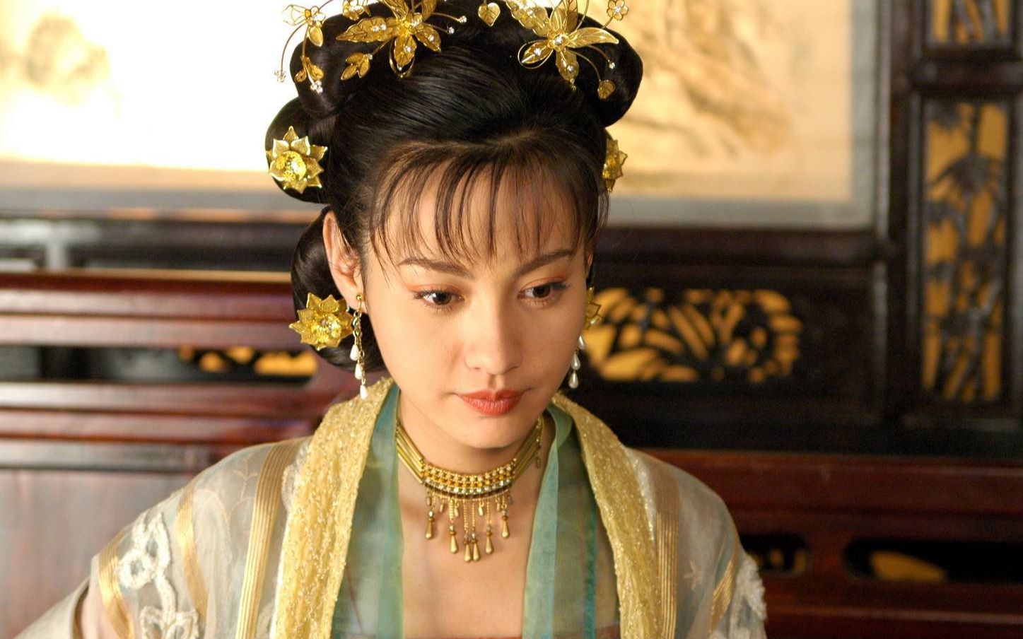 江玉燕貌美恶毒反派蛇蝎美人copycat