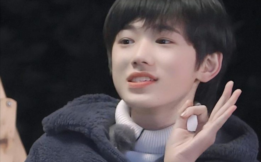 【宋亚轩】什么颜色都可驾驭的小宋老师,少年感十足