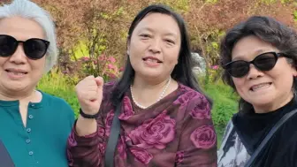 河南郑州，“谁说同事不能处成朋友？”三人从职场“初代同事”处成好闺蜜。“同事30年，比亲姐妹还亲”