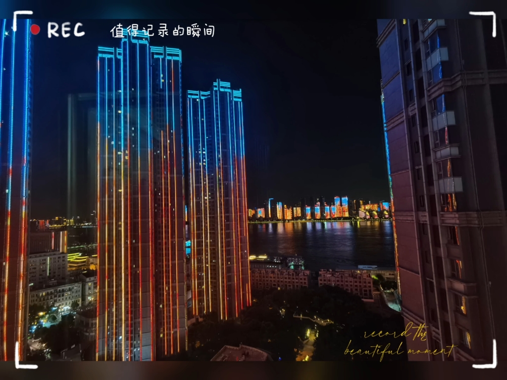 武汉江汉关的夜景