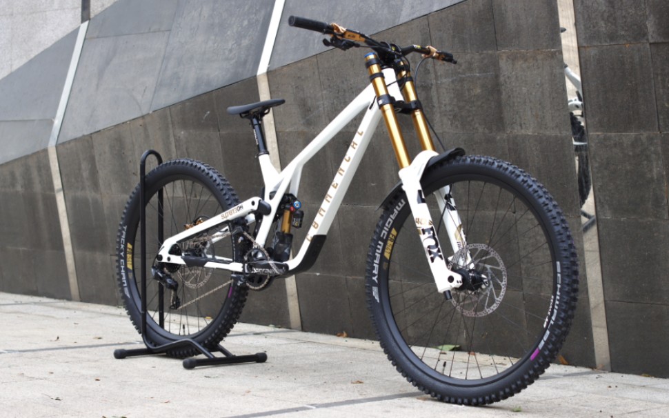 全国首发限量款commencal dh整车开箱!