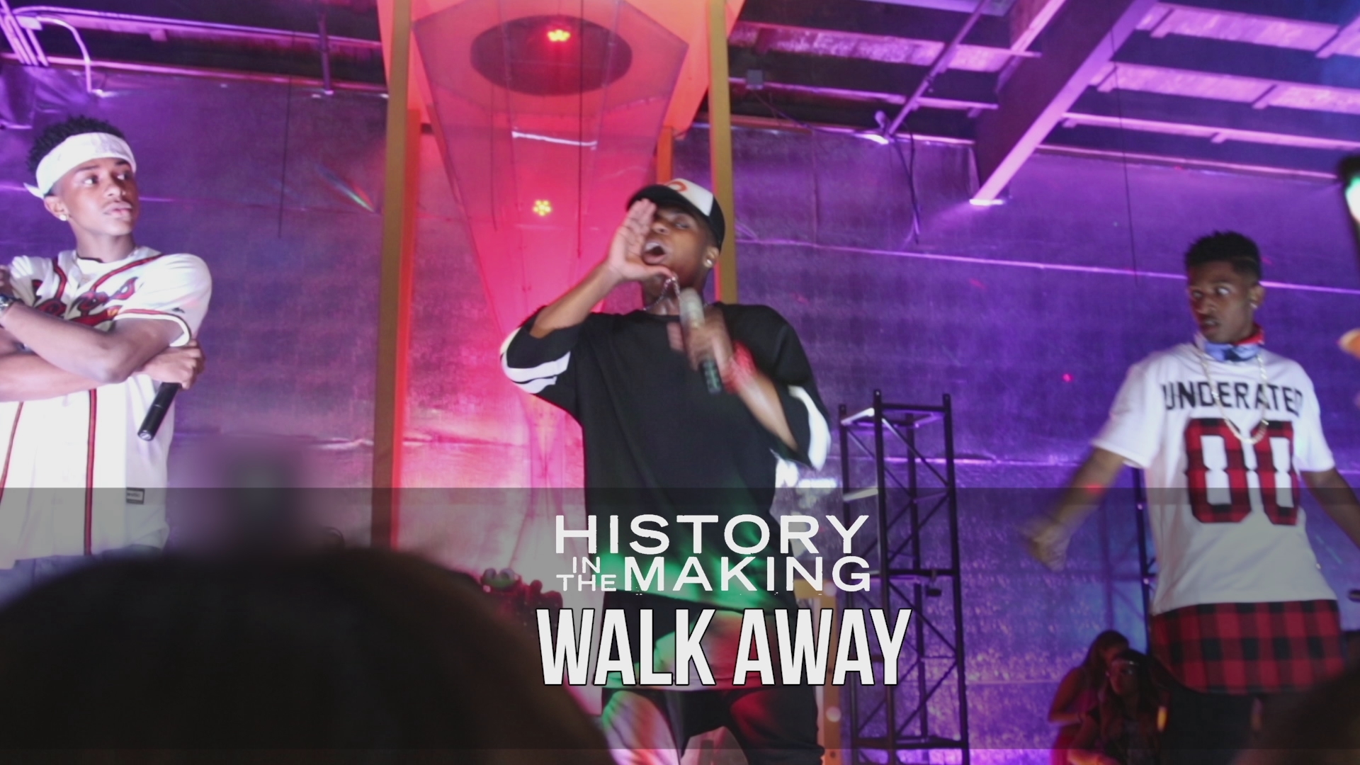 [图]Walk Away (Live) - History In The Making