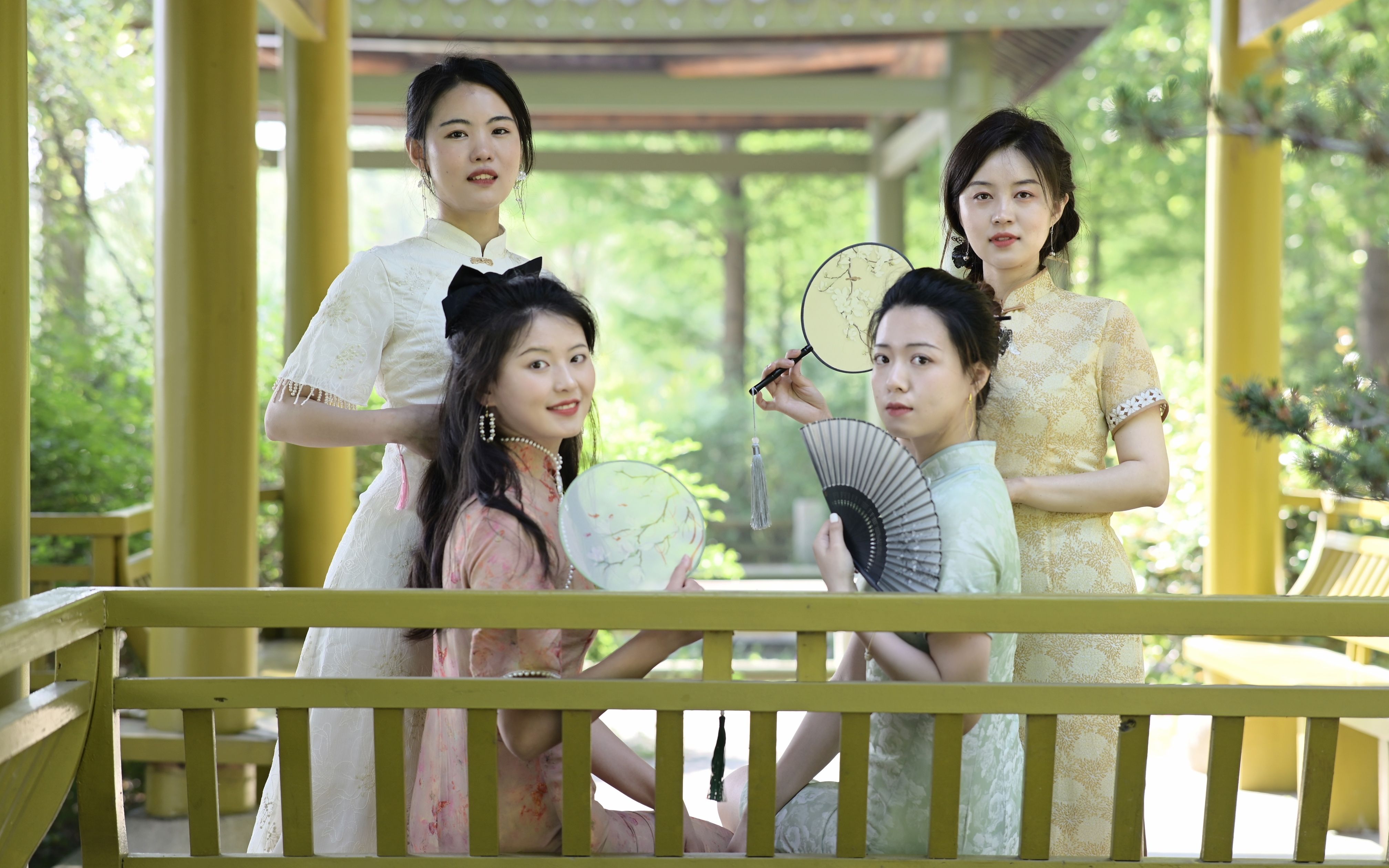 记录宿舍系列-在江南大学拍一组旗袍毕业照vlog