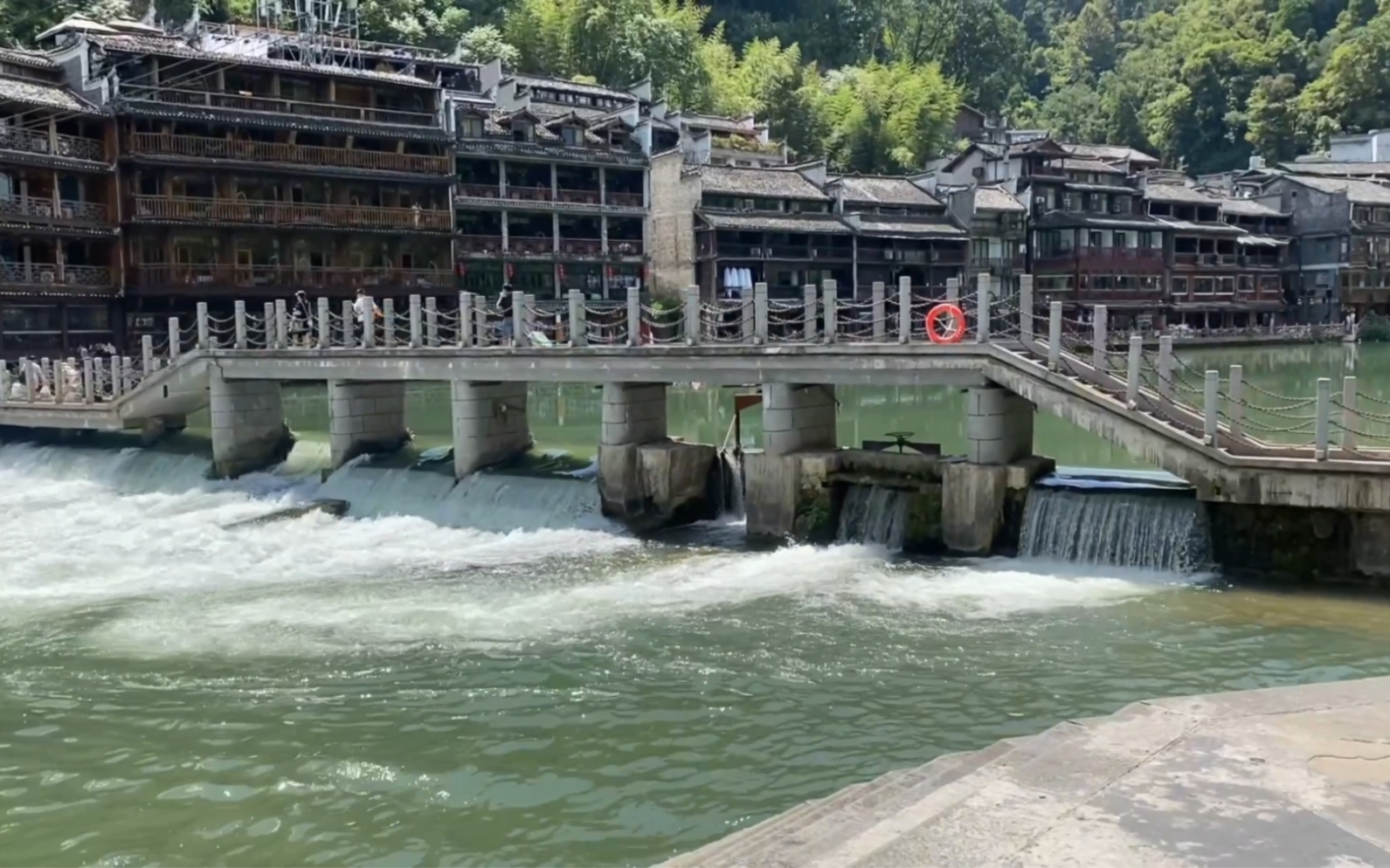 游万水千山,览天地奇景,观中外风光,赏世界之美,尽在康辉国旅.哔哩哔哩bilibili