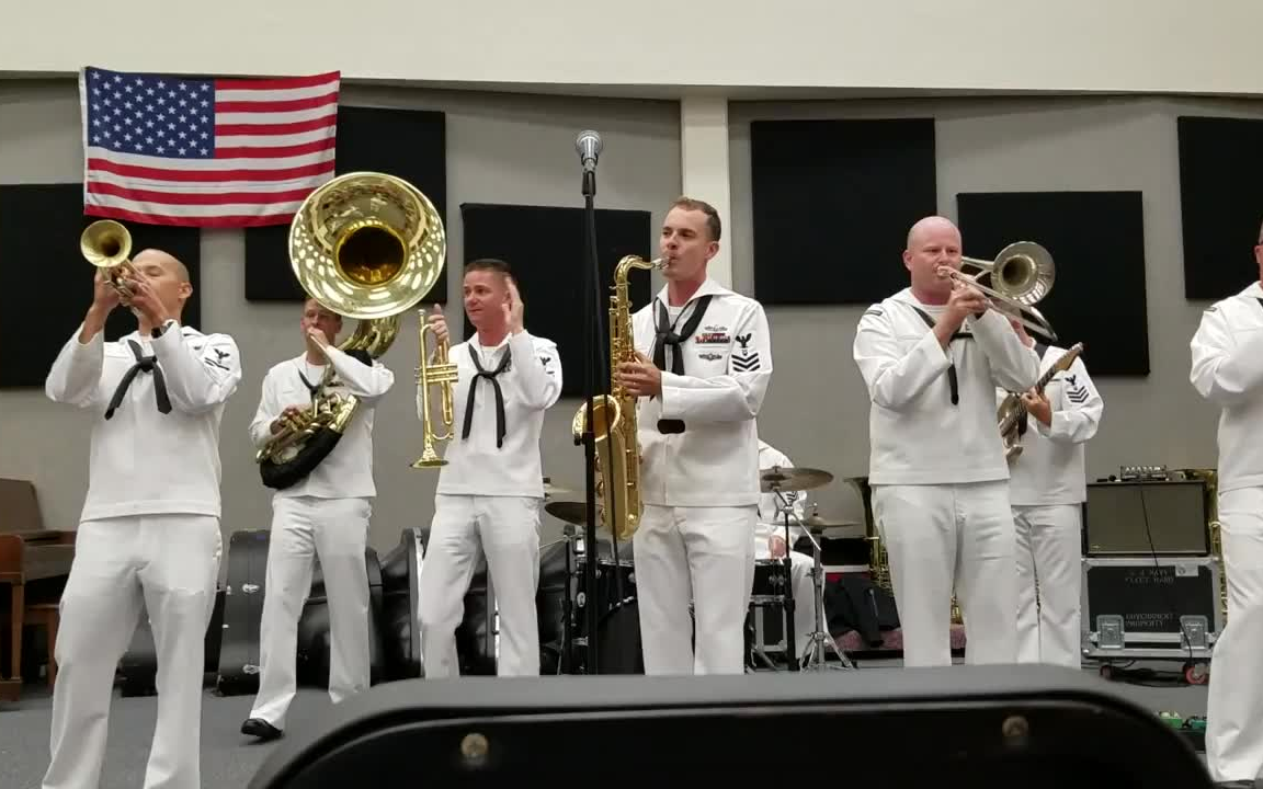 despacito 萨克斯 小号 军乐队 despacito - by the navy band of