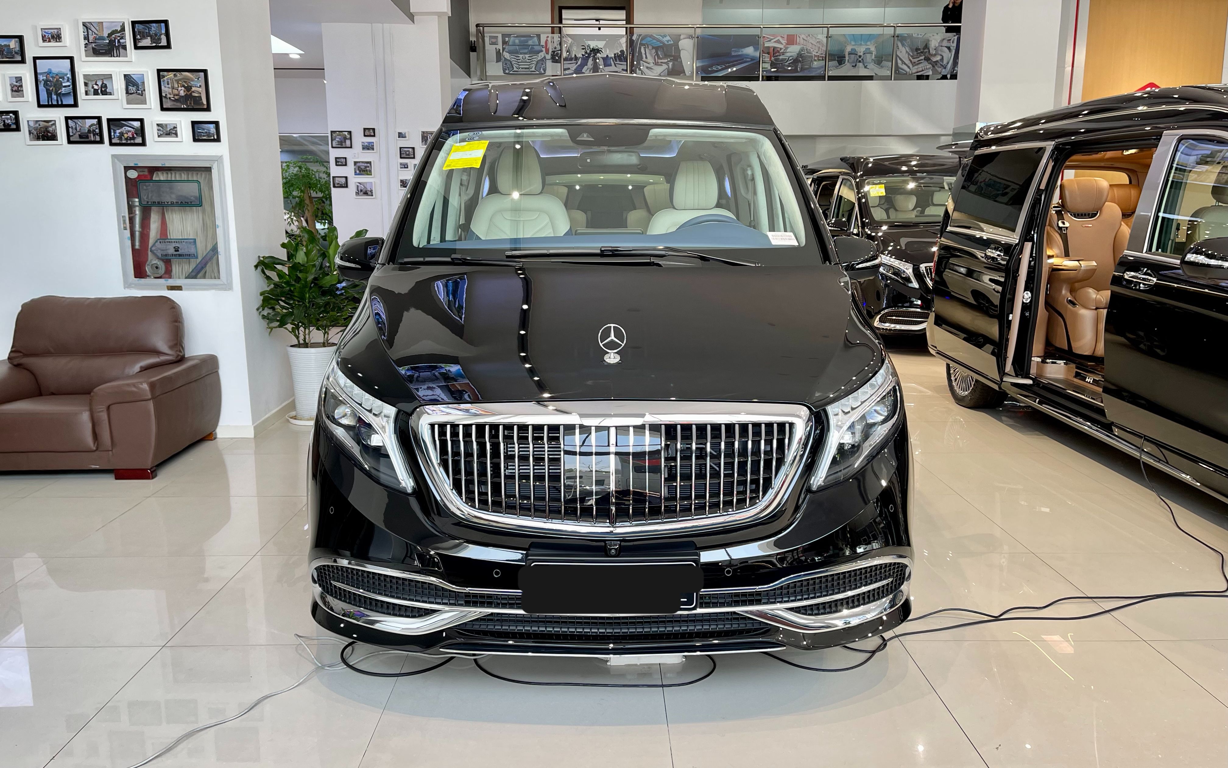 奔驰v260l高顶定制七座商务车商务家用两不误