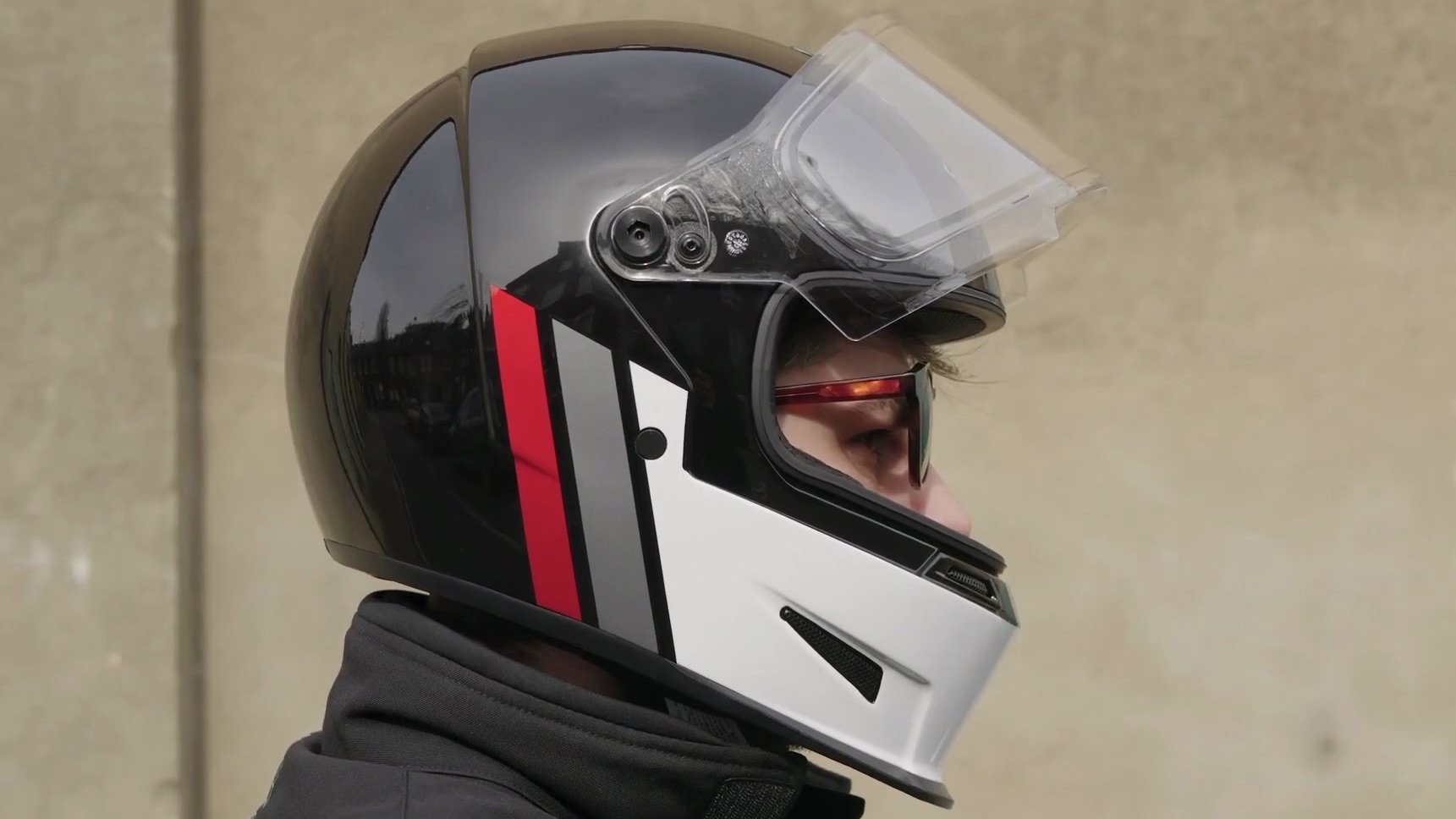 绝对复古的 bell eliminator 头盔 介绍