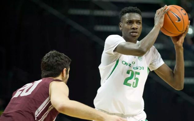 俄勒冈大四前锋chris boucher劲爆集锦_哔哩哔哩 (゜-゜)つロ 干杯