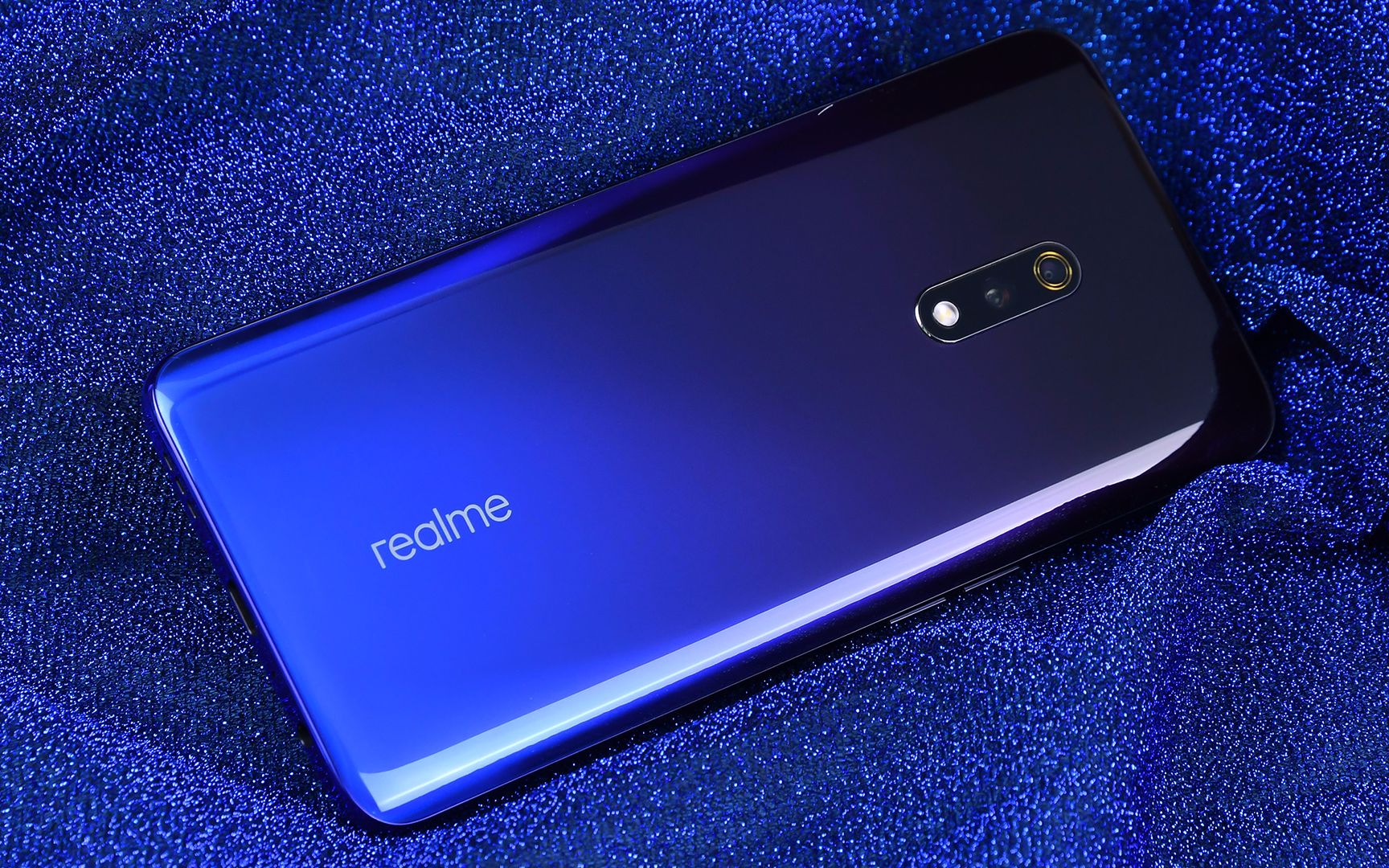 Realme X开箱体验:这是要取代R系列的节奏?哔哩哔哩bilibili