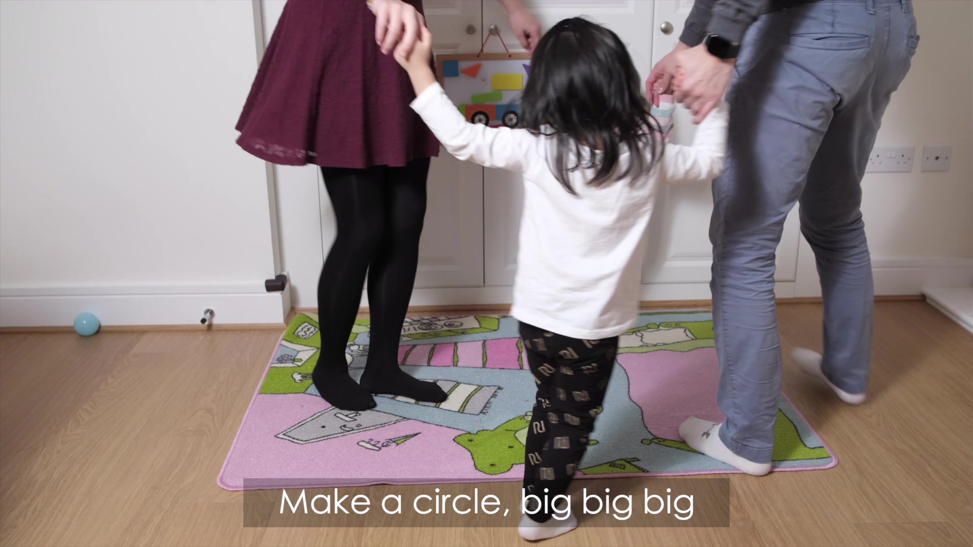 [图]Nursery Rhyme - Make A Circle