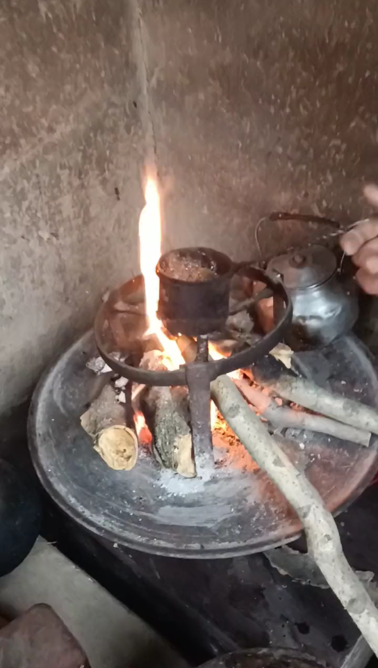 [图]乡愁是一杯茶，苦涩中带着一点甘甜，却不会愈冲愈淡