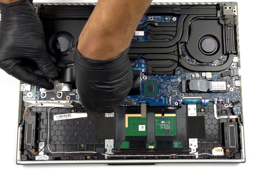 asus/华硕 rog strix scar 18 g834 (2023)拆机 更换风扇教程