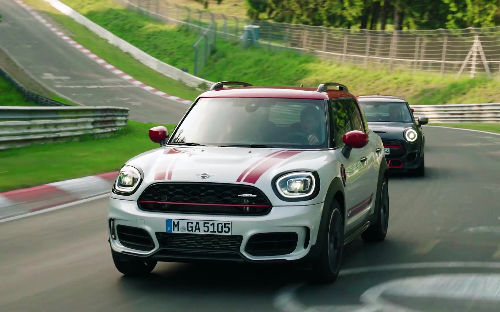 2021款mini jcw countryman宣传片|环形跑道展示,全新设计,为少数人