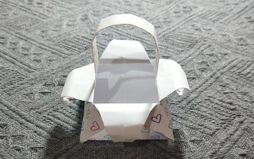 【折纸】可爱小花篮制作教程