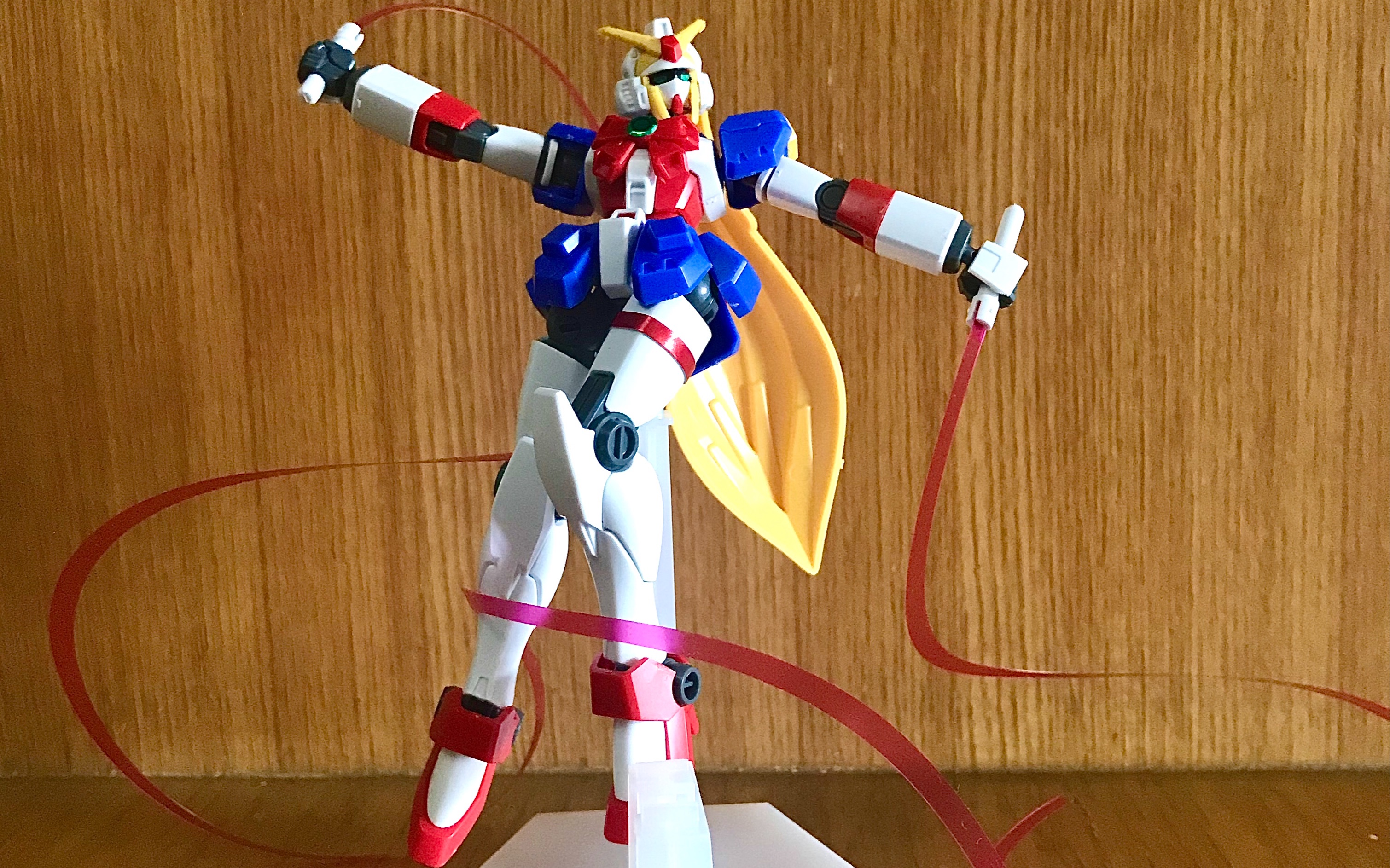 【高达拼装】(快乐杀时间,要进来听歌吗)高达女性机体诺贝尔拼装_哔哩