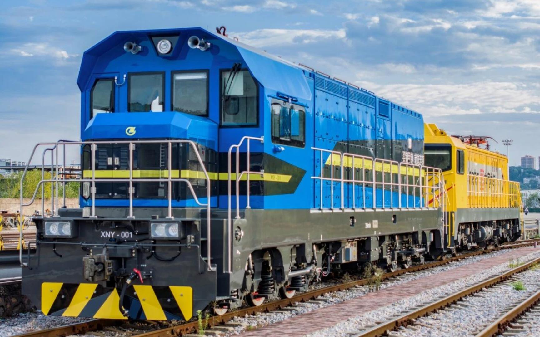 我国首台大功率纯电调车机车下线