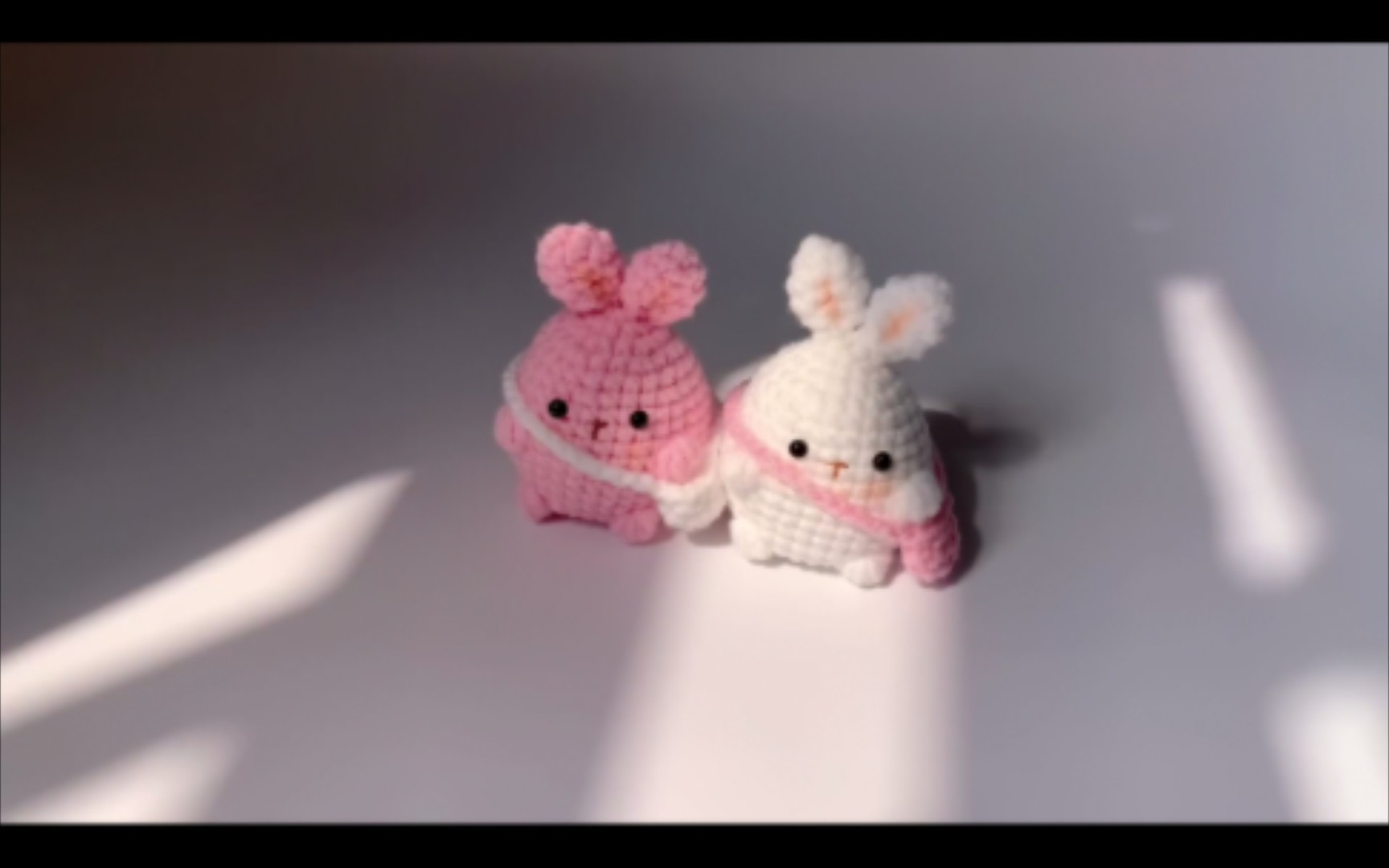 [图]钩针兔子🐰- 兔子 Amigurumi - 可爱的兔子钩针编织｜兔子玩偶｜挂件