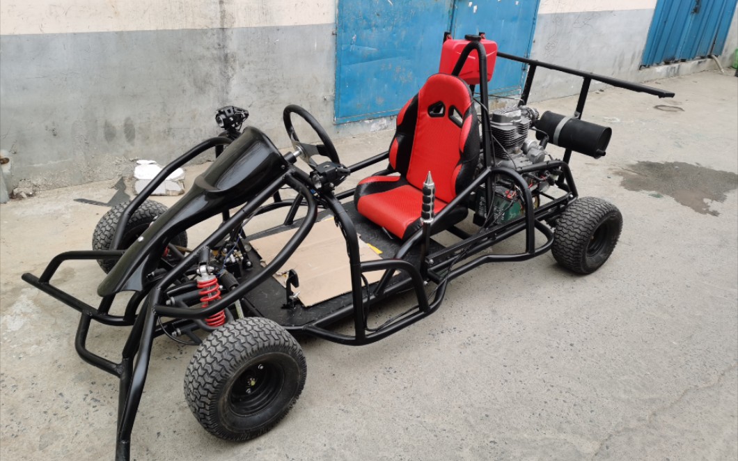 牛人切割钢铁组件打造一台小型四驱车现场试驾测试太震撼了