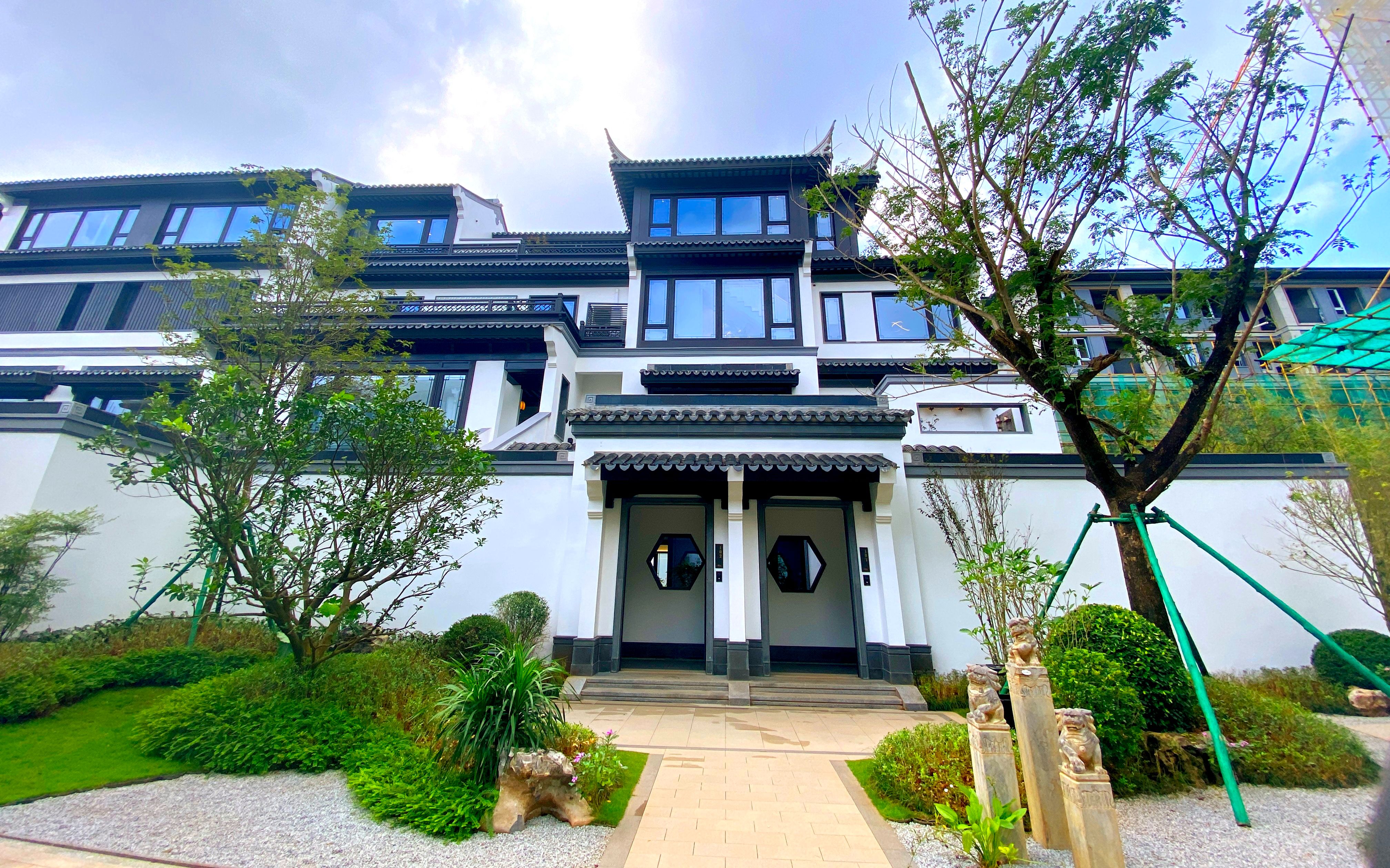 海口这套中式别墅买给父母养老太合适!