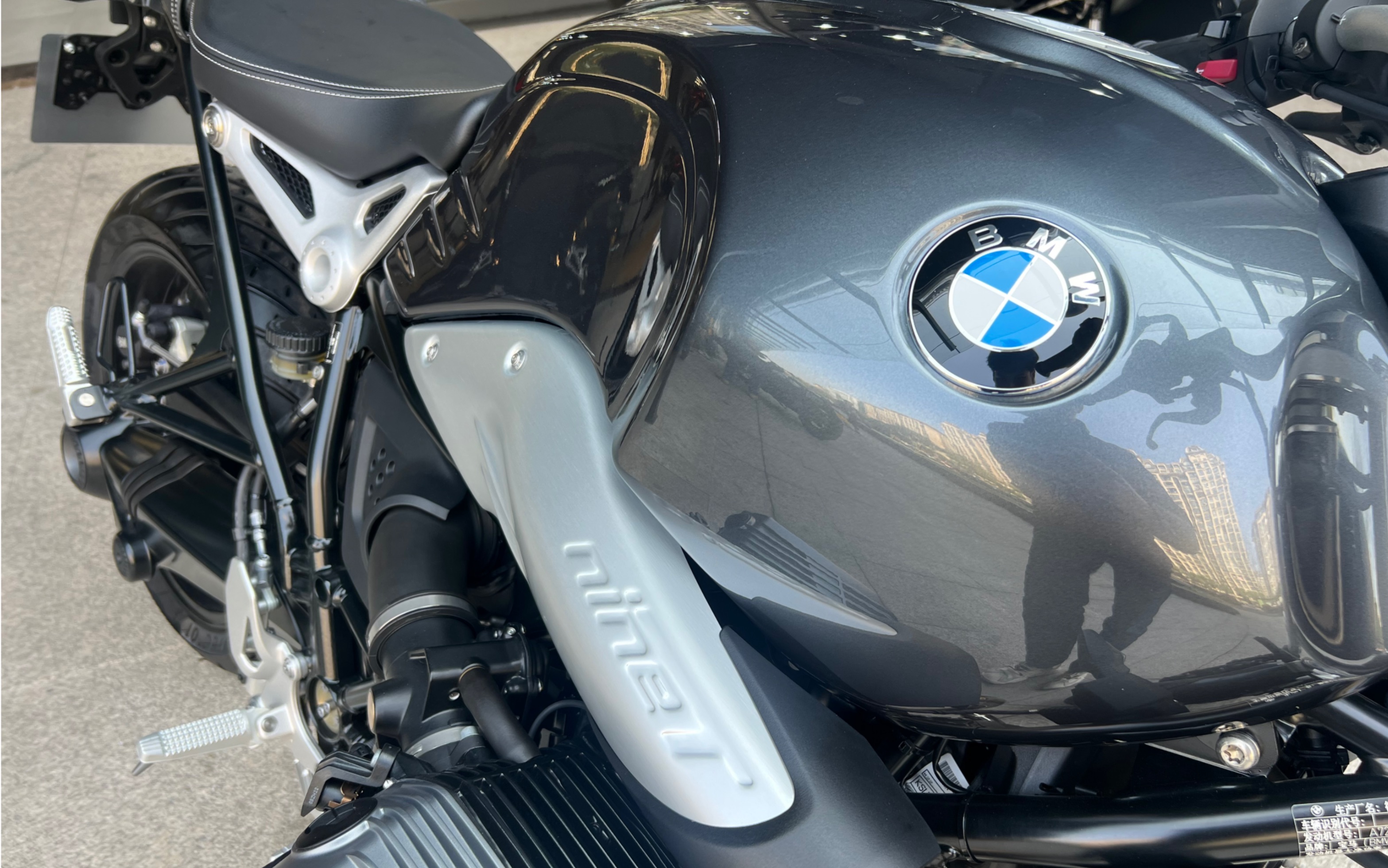 时隔三年,被迫喜提宝马拿铁ninet