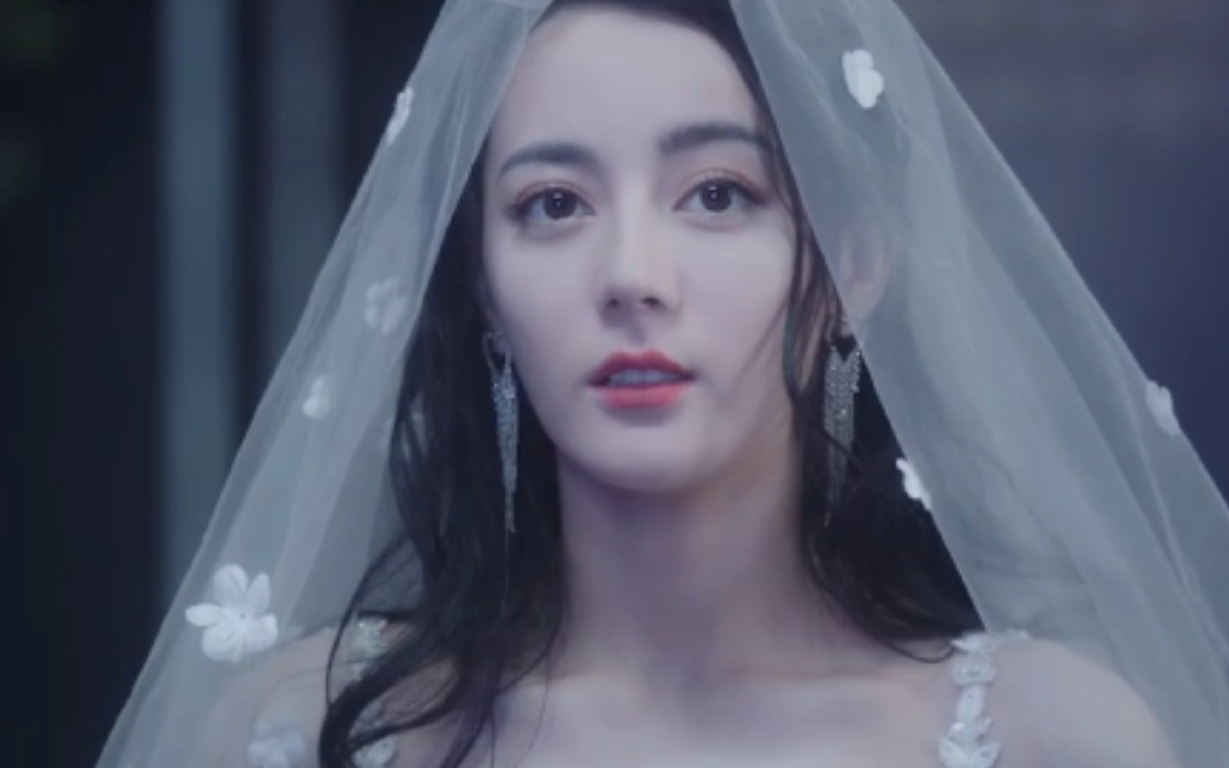 乔晶晶|竖屏|她穿上婚纱的样子真的好美!_哔哩哔哩_bilibili