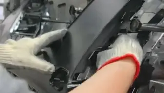 模具都来不及装完就试模，模具人懂的都懂