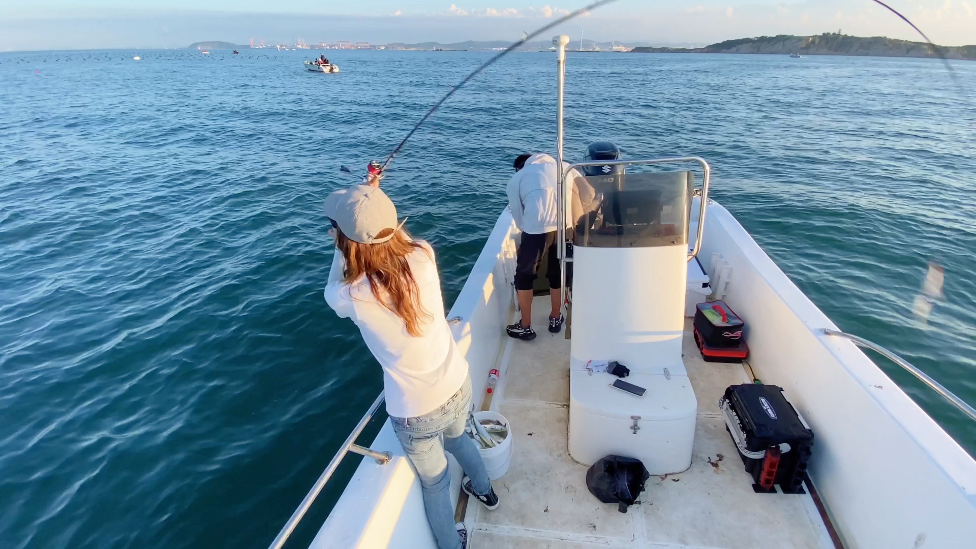 海上路亚最刺激的钓鱼鱼种之一:撸鲅鱼,玩的就是心跳,玩的就是速度..