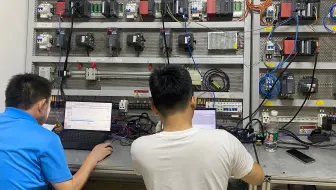 三菱Q系列PLC定位，通过QD75定位模块控制步进电机的手动运行跟回原点