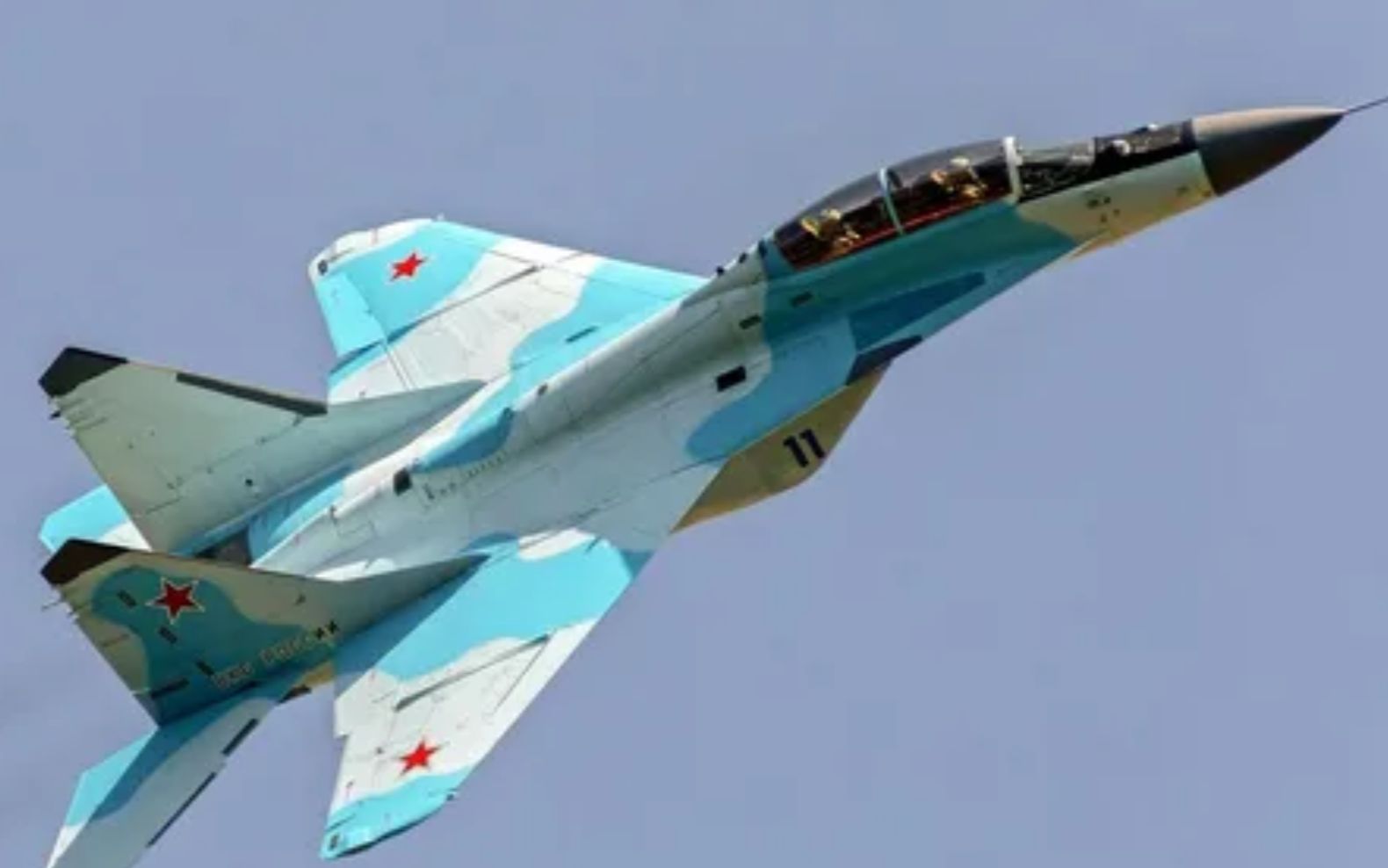 莫斯科航空展上的米格35型战斗机的飞行表演