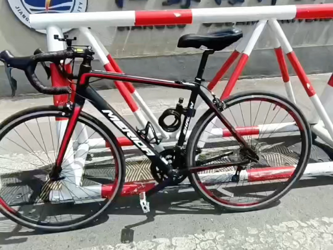 江苏海洋大学收购一台美利达幻影弯把公路自行车