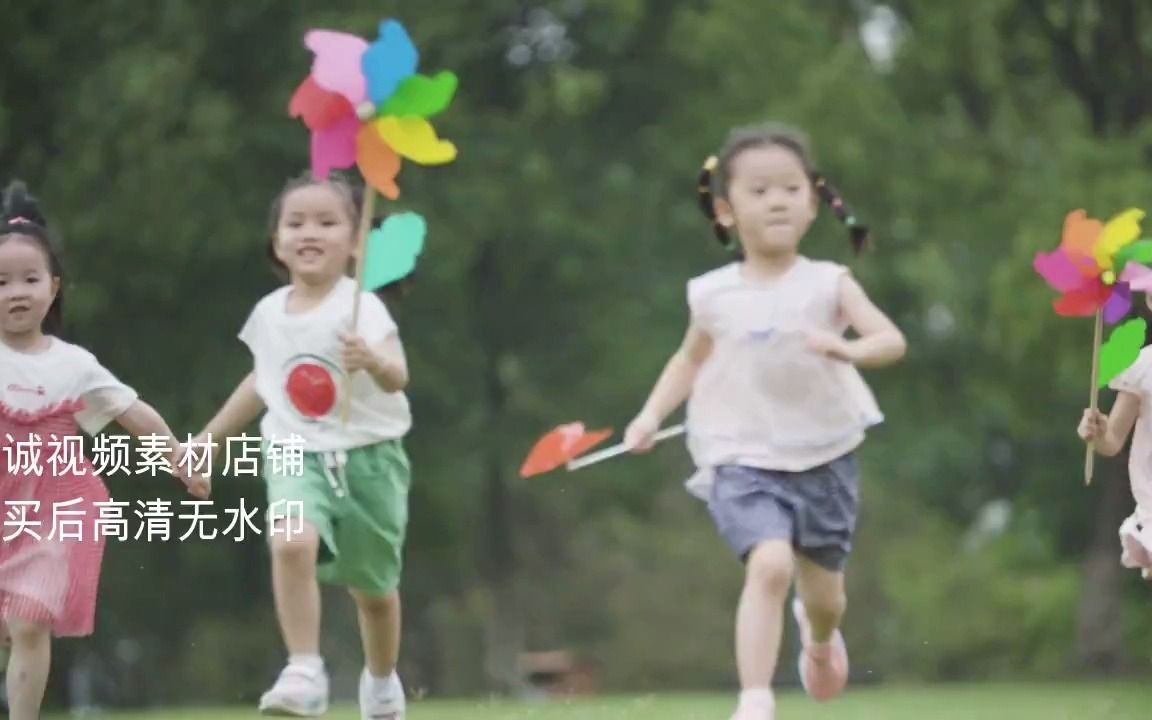 5647201 4k小孩子草地奔跑清晨儿童奔跑小孩嬉闹户外草坪温馨场景视频素材哔哩哔哩bilibili