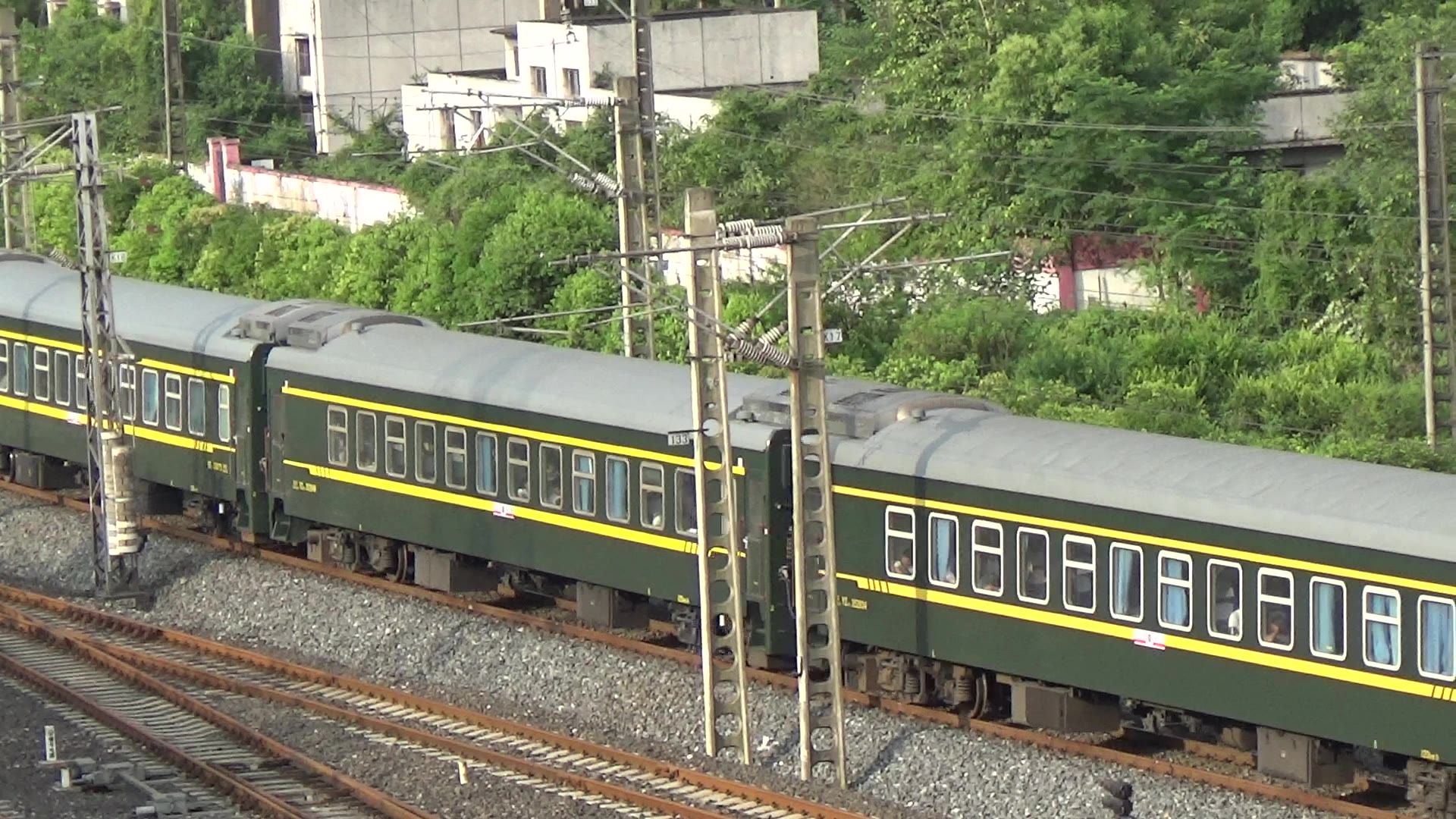 [火车][交汇]ss7d 25g[k817]北京西-成都&crh2a[d5181]达州-成都东