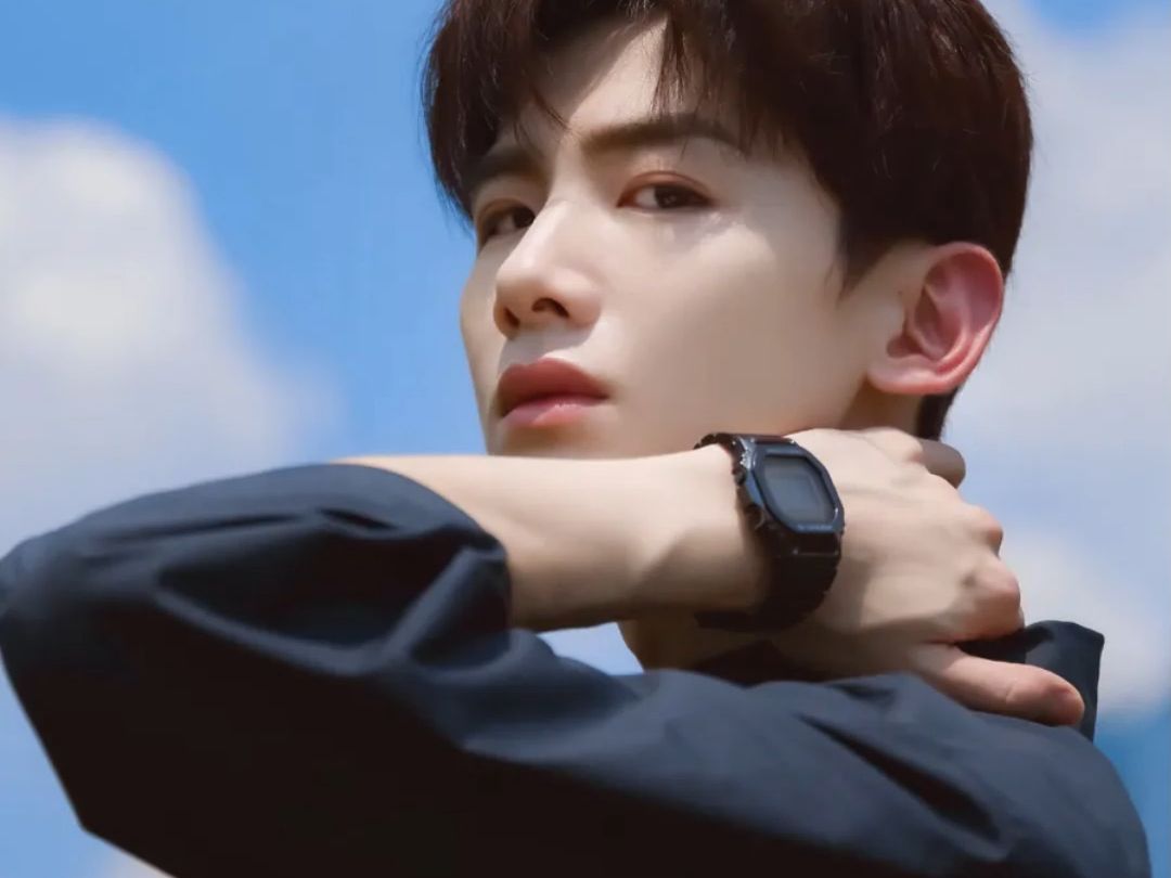 当白敬亭唱起了《兜兜转转》,ai白敬亭演绎《兜兜转转》cover 小京东