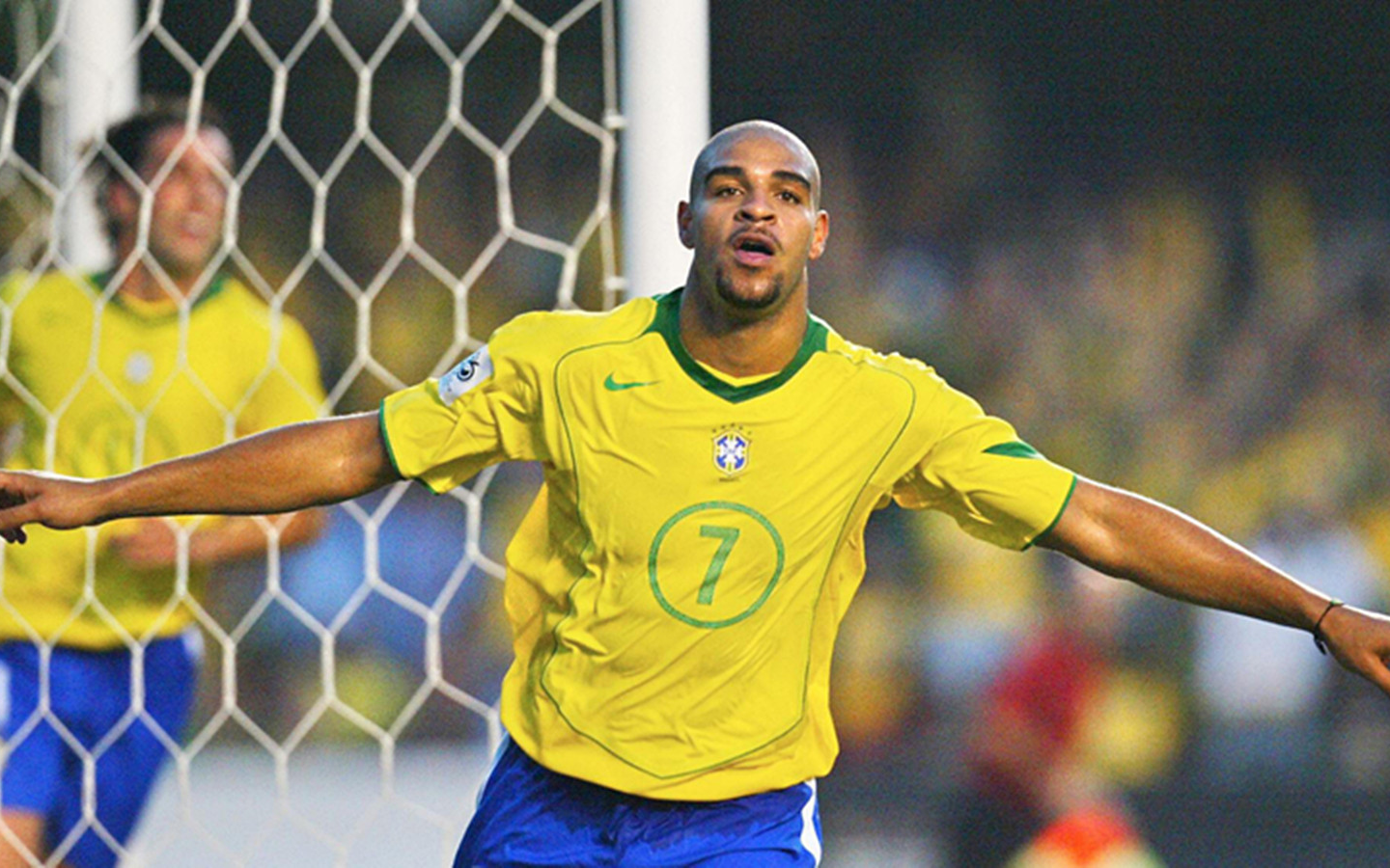 足球回忆-大罗助攻阿德破门 巴西力克澳大利亚出线,阿德里亚诺壮如牛