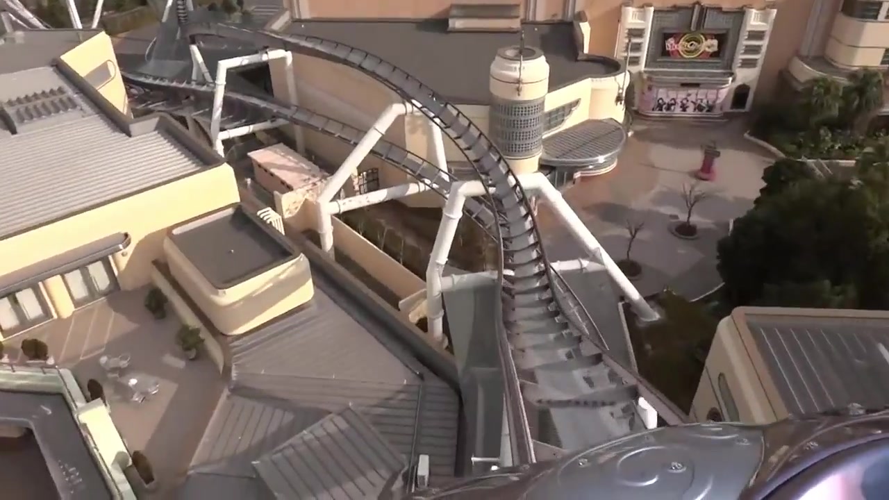 高清日本环球影城大型室外过山车好莱坞美梦飞天翼龙第一视角