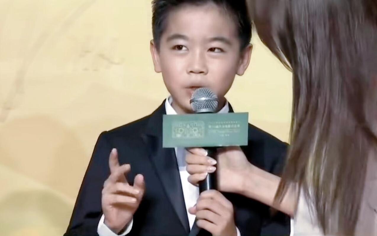 他的谈吐和气质，说他是影帝重生我都信！ 哔哩哔哩