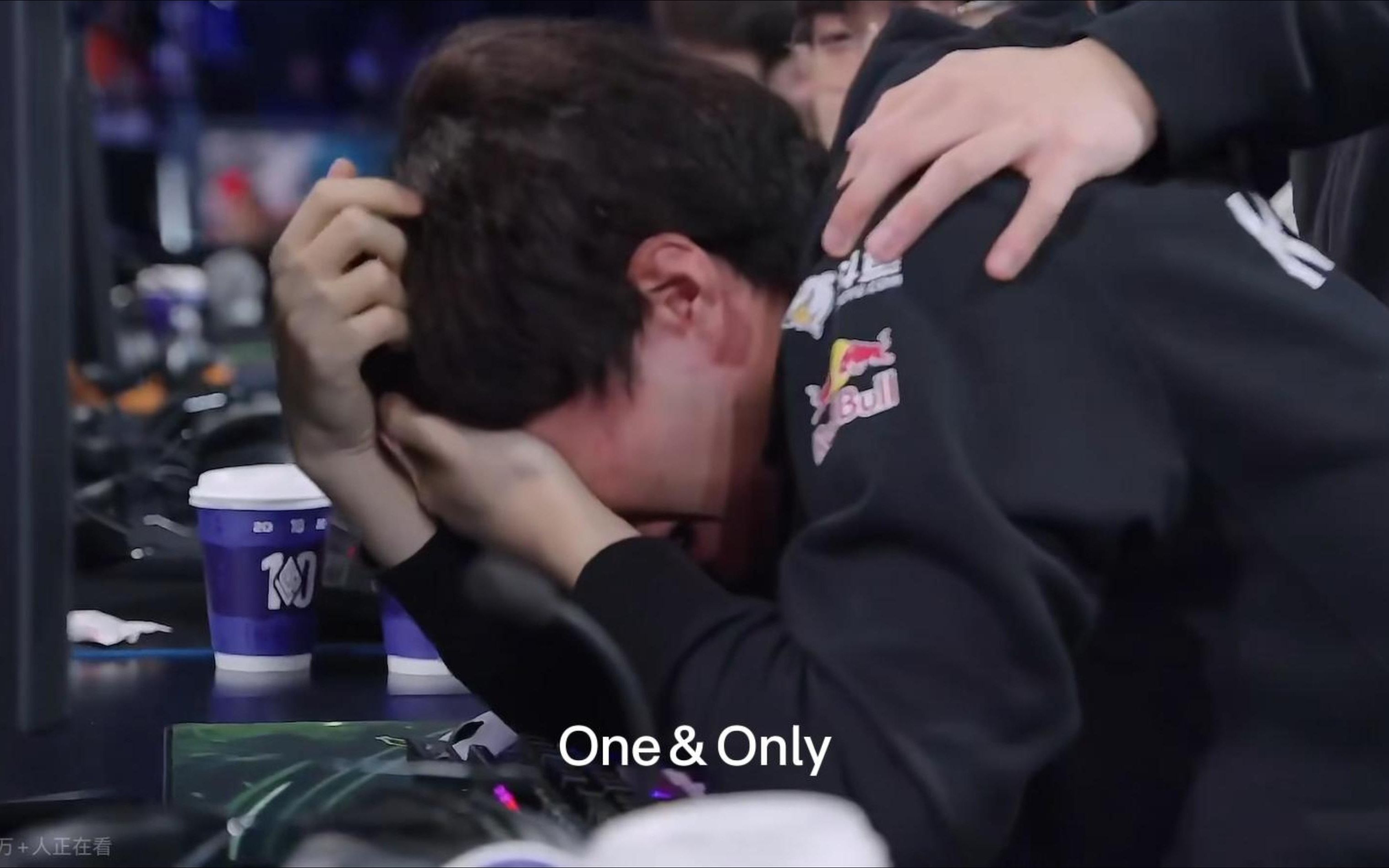 keria赛后崩溃,哭到发抖,让人心疼